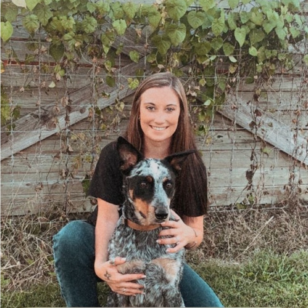 Meet your Posher, Chloe